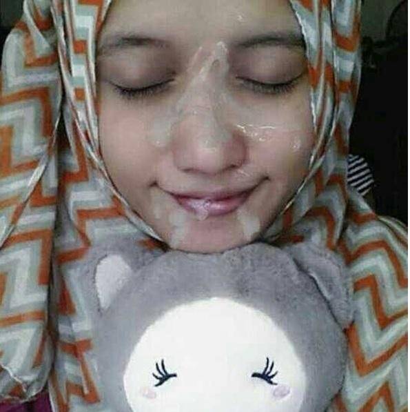 Unggah Foto Dengan Wajah Berlumuran Cairan Kental, Cewek Cantik ini Ramai Dibicarakan Netizen Unggah Foto Dengan Wajah Berlumuran Cairan Kental, Cewek Cantik ini Ramai Dibicarakan Netizen