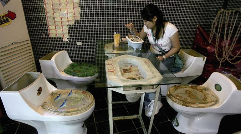 Jamban Cafe in Semarang where food is served in toilet