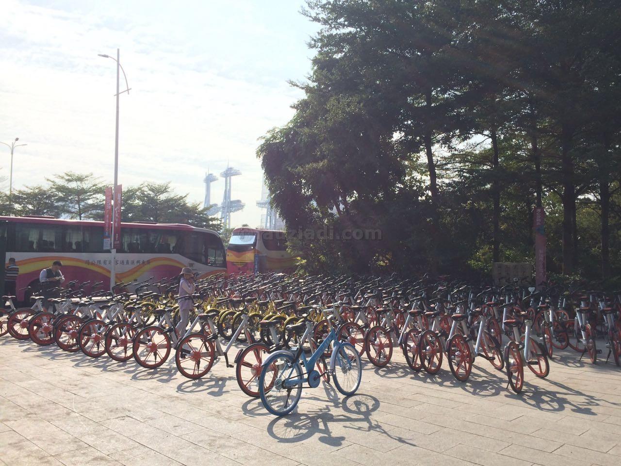 Mudahnya menjumpai sepeda-sepeda publik seperti OFO danMobike di Guangzhou (dokumentasi pribadi)
