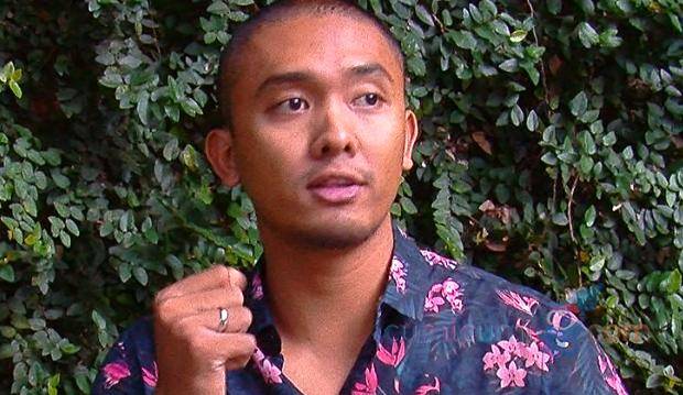 Berlinang Air Mata Uus Menceritakan Dirinya Yang Menjadi Pengangguran Seruni Id