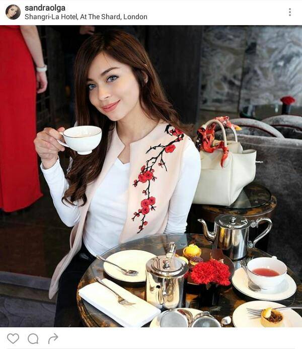 Artis Cantik di Indonesia